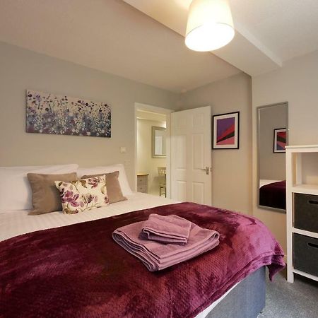 Crewe Short Lets 4 Victoria Court, Crewe Apartment Екстериор снимка